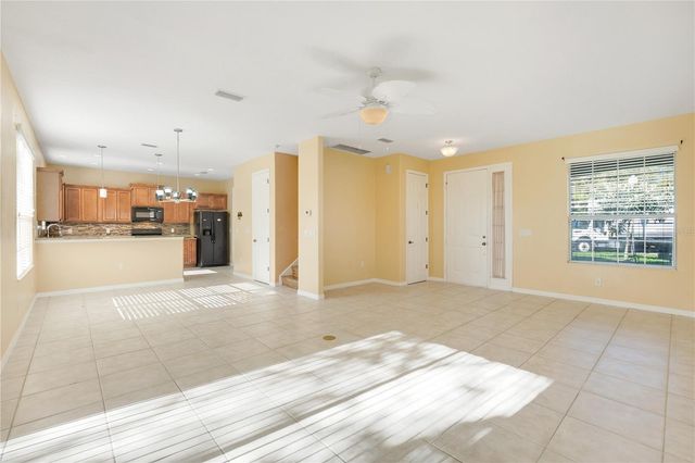 413 SPLIT OAK COURT, Eustis, FL 32736