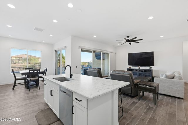 11785 E COLBY Court, Gold Canyon, AZ 85118