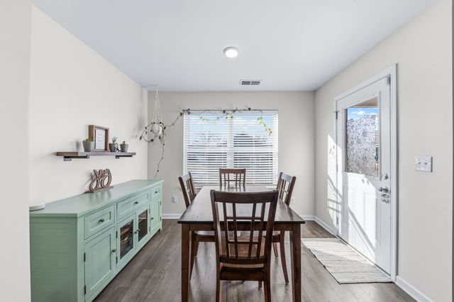 2820 Buzz St, Columbia, TN 38401