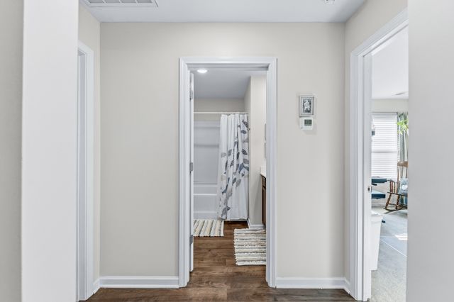 2820 Buzz St, Columbia, TN 38401