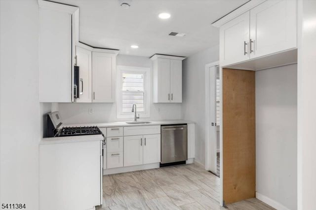 188 N 15Th St, Bloomfield Twp., NJ 07003