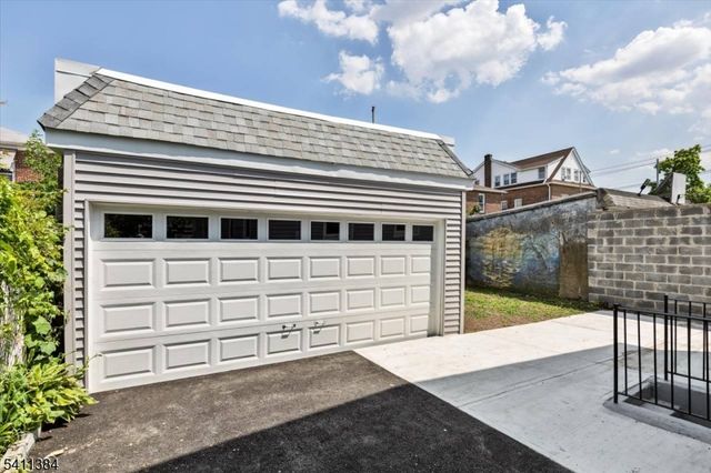188 N 15Th St, Bloomfield Twp., NJ 07003