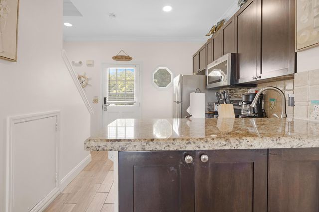 2002 Marina Villa Drive, Duck Key, FL 33050