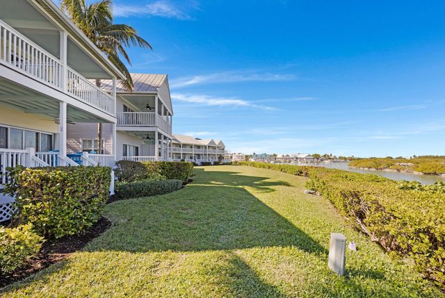 2002 Marina Villa Drive, Duck Key, FL 33050