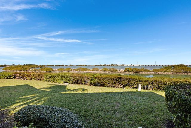 2002 Marina Villa Drive, Duck Key, FL 33050