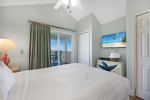 2002 Marina Villa Drive, Duck Key, FL 33050