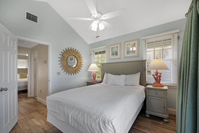 2002 Marina Villa Drive, Duck Key, FL 33050