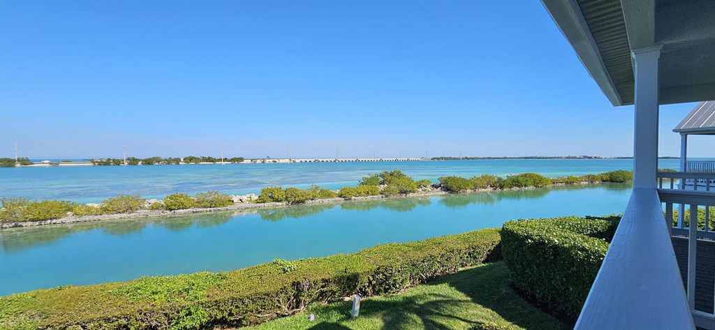 2002 Marina Villa Drive, Duck Key, FL 33050