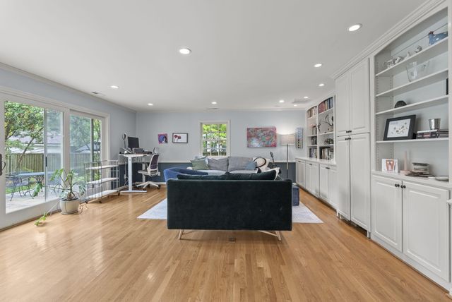 309 Greenbriar Road, Lexington, KY 40503