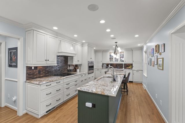 309 Greenbriar Road, Lexington, KY 40503