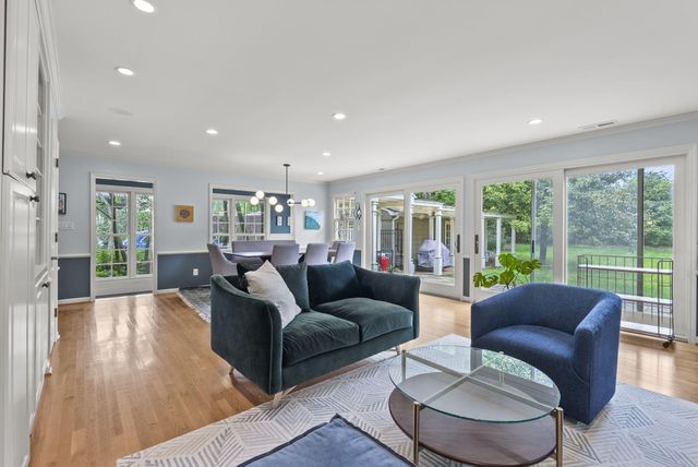 309 Greenbriar Road, Lexington, KY 40503