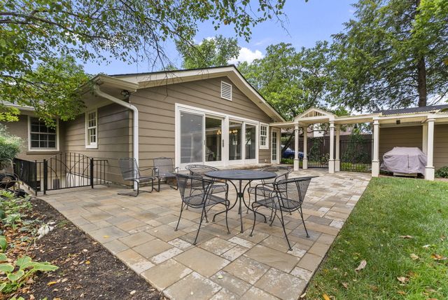 309 Greenbriar Road, Lexington, KY 40503