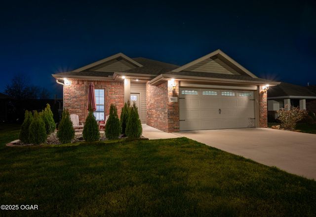 2515 S River Street, Carthage, MO 64836