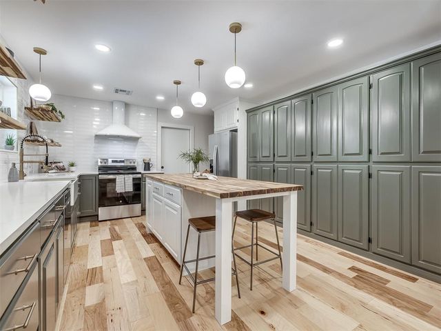 8750 Hartman Drive, Noble, OK 73068