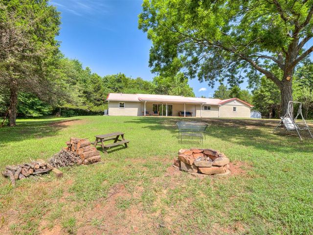 8750 Hartman Drive, Noble, OK 73068