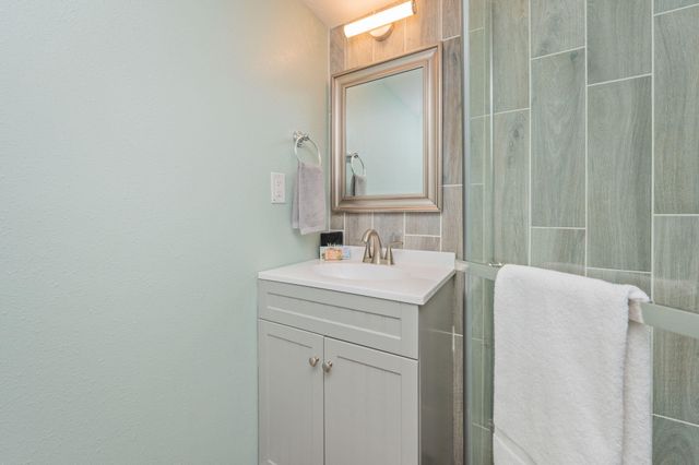 7979 Gulf Boulevard 143, Navarre, FL 32566