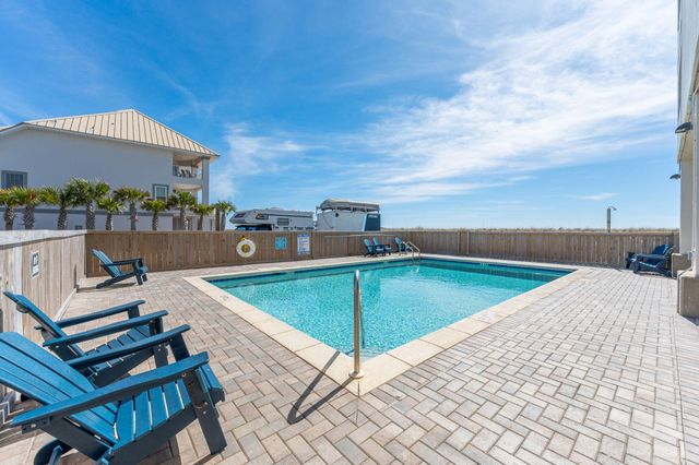 7979 Gulf Boulevard 143, Navarre, FL 32566