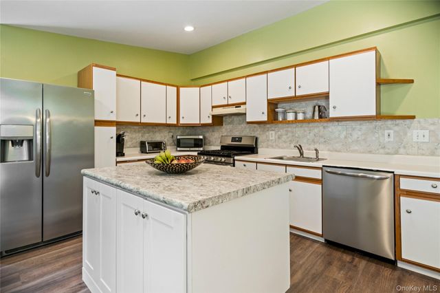 32 Juniper Avenue, Patchogue, NY 11772