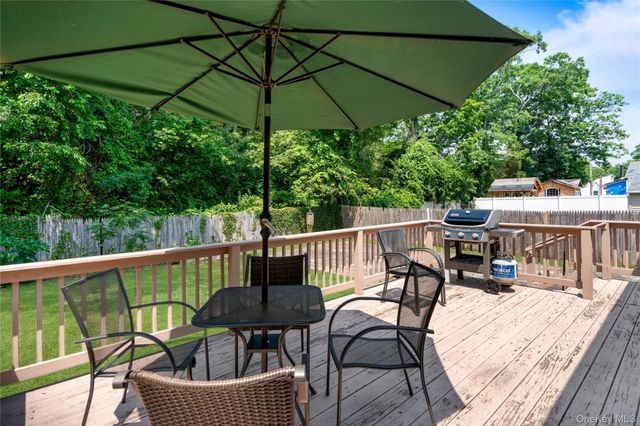 32 Juniper Avenue, Patchogue, NY 11772