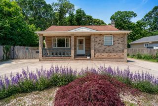 32 Juniper Avenue, Patchogue, NY 11772