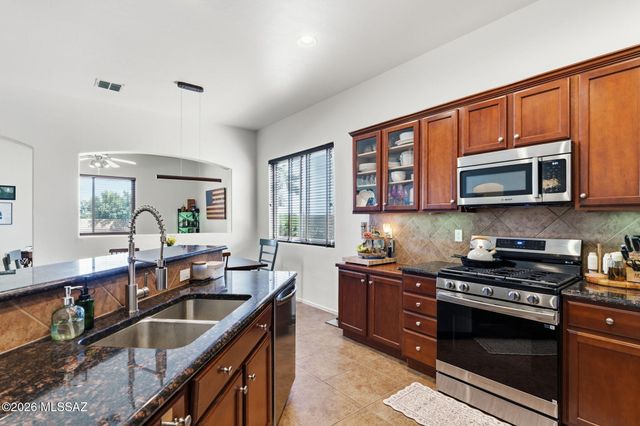 420 W Lexington Street, Vail, AZ 85641