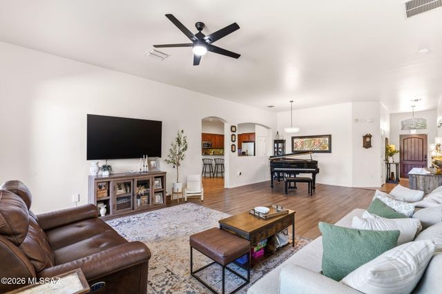 420 W Lexington Street, Vail, AZ 85641