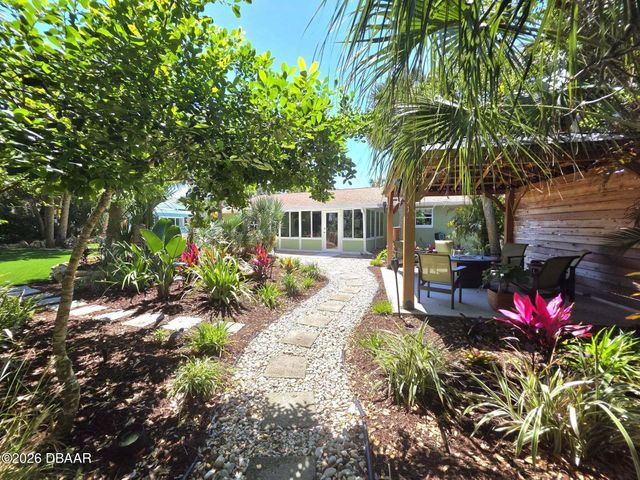 7 Sandra Drive, Ormond Beach, FL 32176