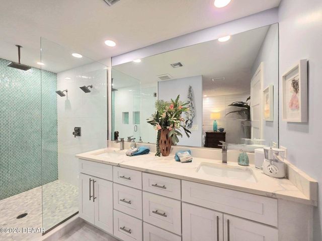 7 Sandra Drive, Ormond Beach, FL 32176