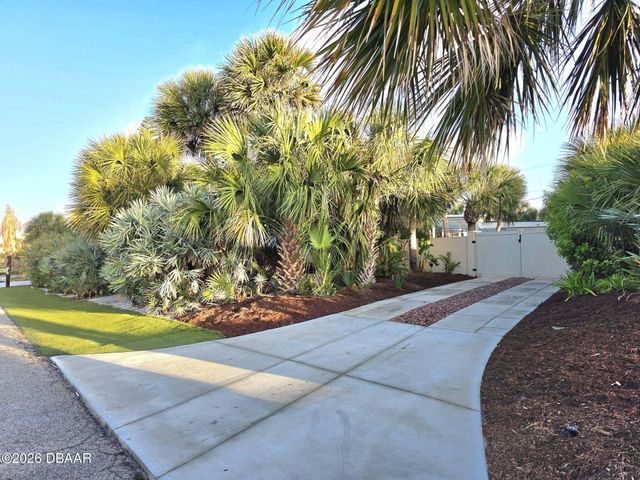 7 Sandra Drive, Ormond Beach, FL 32176