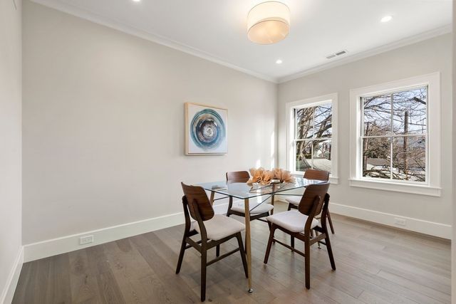 180 Adams St 5, Newton, MA 02458