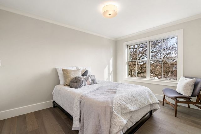 180 Adams St 5, Newton, MA 02458