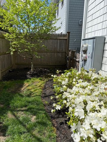 180 Adams St 5, Newton, MA 02458