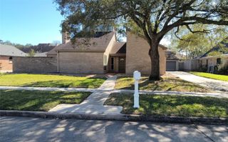 15906 Laurelfield Drive, Houston, TX 77059