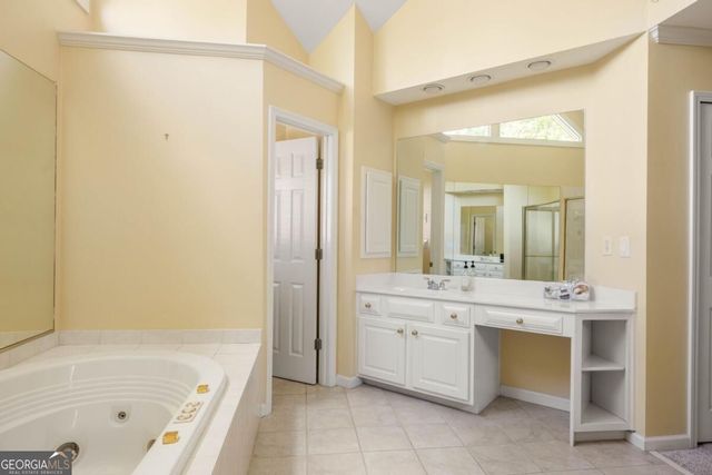 720 Vinings Estates Drive SE, Smyrna, GA 30126