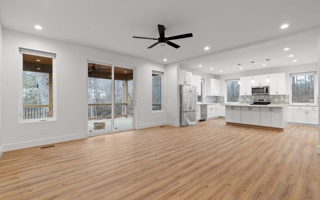 102 Sunnybrook Trail, Signal Mountain, TN 37377