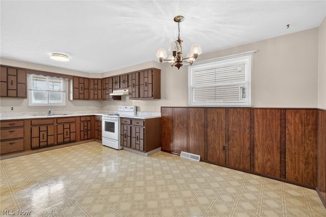 4906 Albertly Avenue, Parma, OH 44134