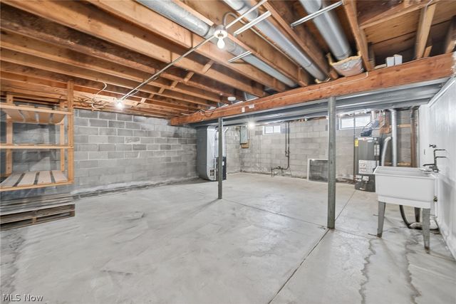 4906 Albertly Avenue, Parma, OH 44134