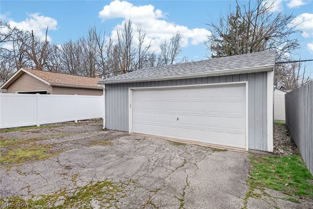 4906 Albertly Avenue, Parma, OH 44134