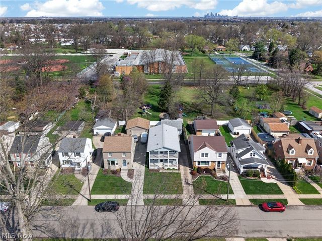 4906 Albertly Avenue, Parma, OH 44134