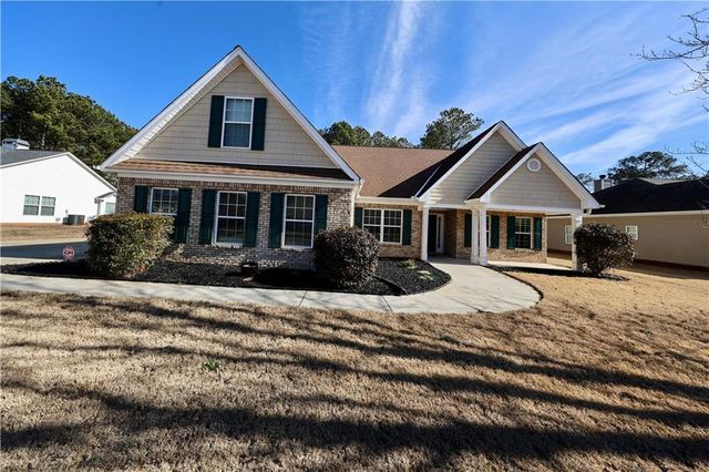 918 Golden Meadows Lane, Loganville, GA 30052