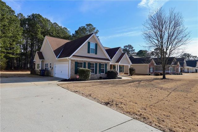 918 Golden Meadows Lane, Loganville, GA 30052