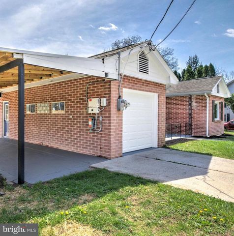 8077 FOX MILL RD, Harrisburg, PA 17112