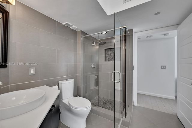 16445 Collins Ave 2228, Sunny Isles Beach, FL 33160