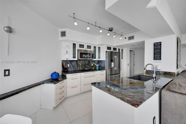 16445 Collins Ave 2228, Sunny Isles Beach, FL 33160