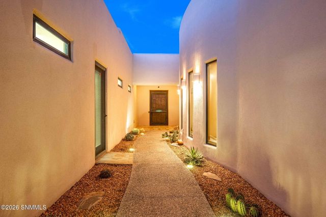 4479 Nambe Arc, Las Cruces, NM 88011