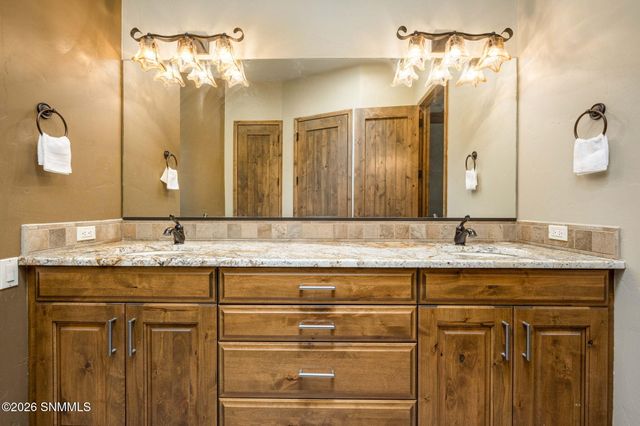 4479 Nambe Arc, Las Cruces, NM 88011