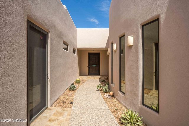 4479 Nambe Arc, Las Cruces, NM 88011