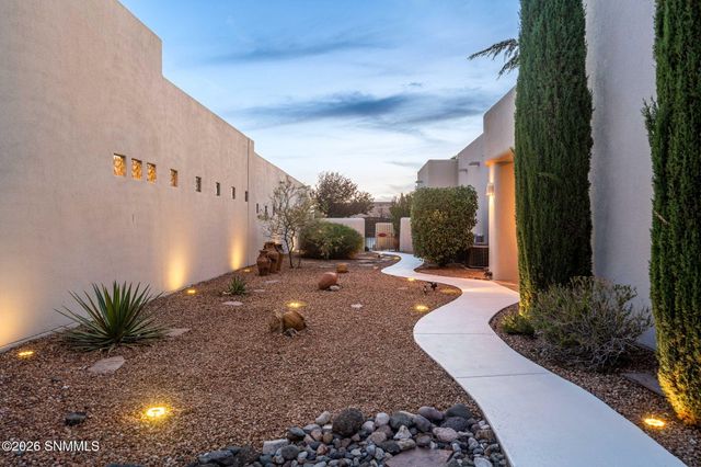 4479 Nambe Arc, Las Cruces, NM 88011
