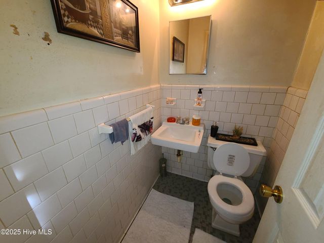 1904 Northwood Drive, Kinston, NC 28501