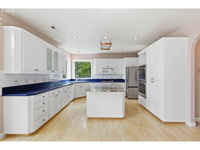 3410 VIDERA Dr, Eugene, OR 97405